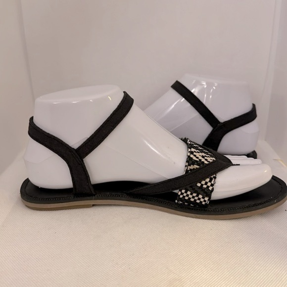 Toms Lexie Vegan Leather with Woven Fabric Sandal Size 6  - EUC - Picture 3 of 12